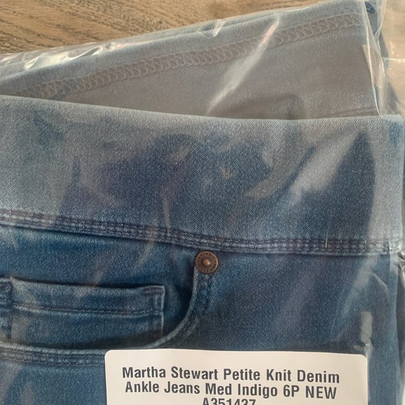 NWT MARTHA STEWART KNIT DENIM ANKLE JEANS MEDIUM INDIGO - Picture 11 of 16